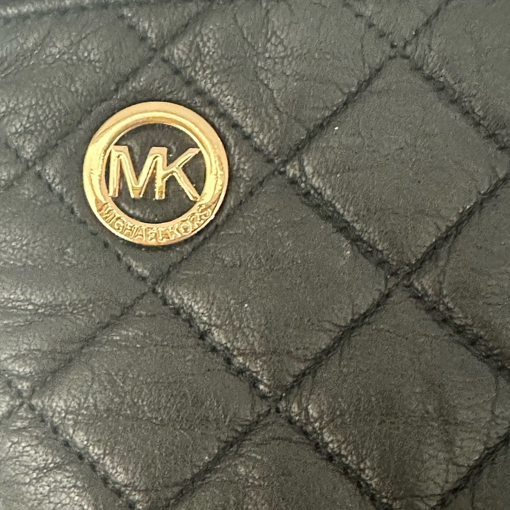MICHAEL KORS Women's Leather Black Quilted Tech Gloves Size M Touch Tip Gloves - Picture 3 of 13